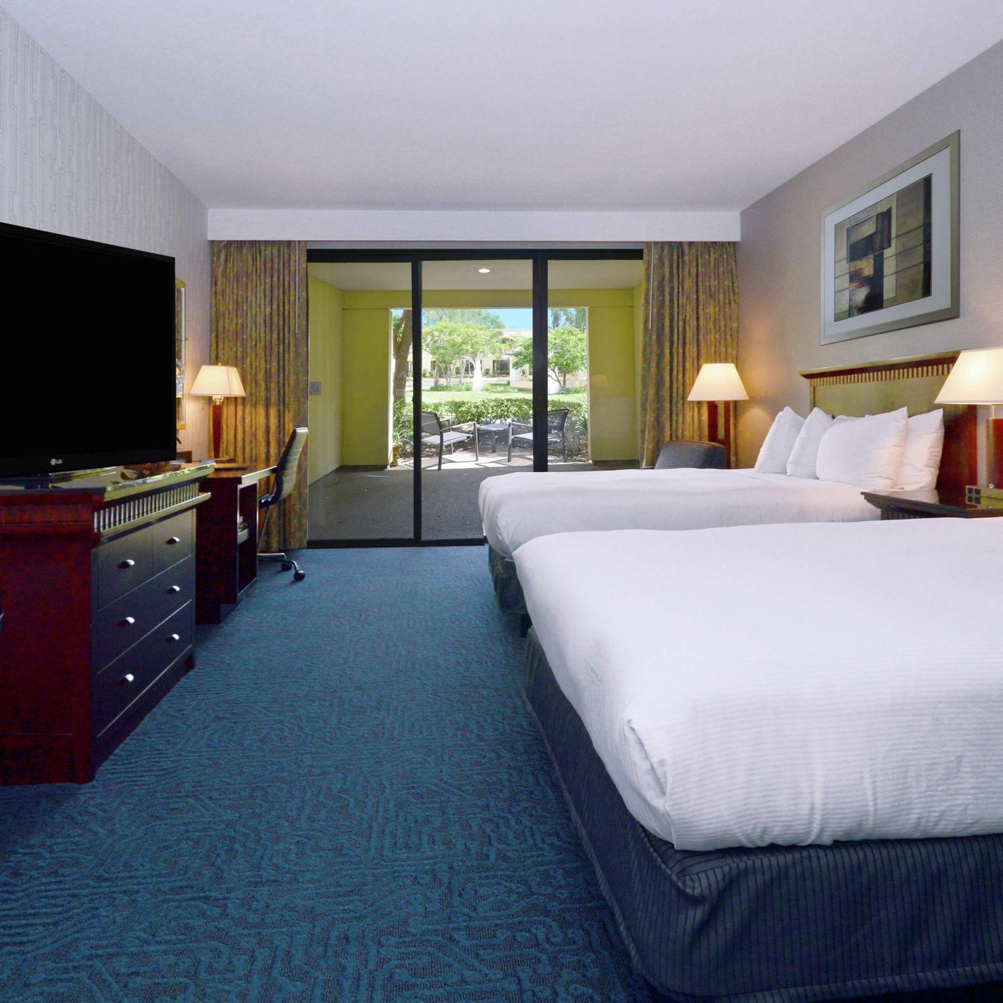 Готель Doubletree By Hilton Newark-Fremont Екстер'єр фото