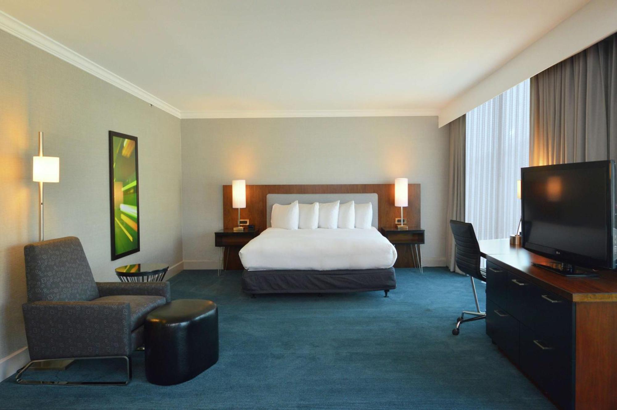 Готель Doubletree By Hilton Newark-Fremont Екстер'єр фото