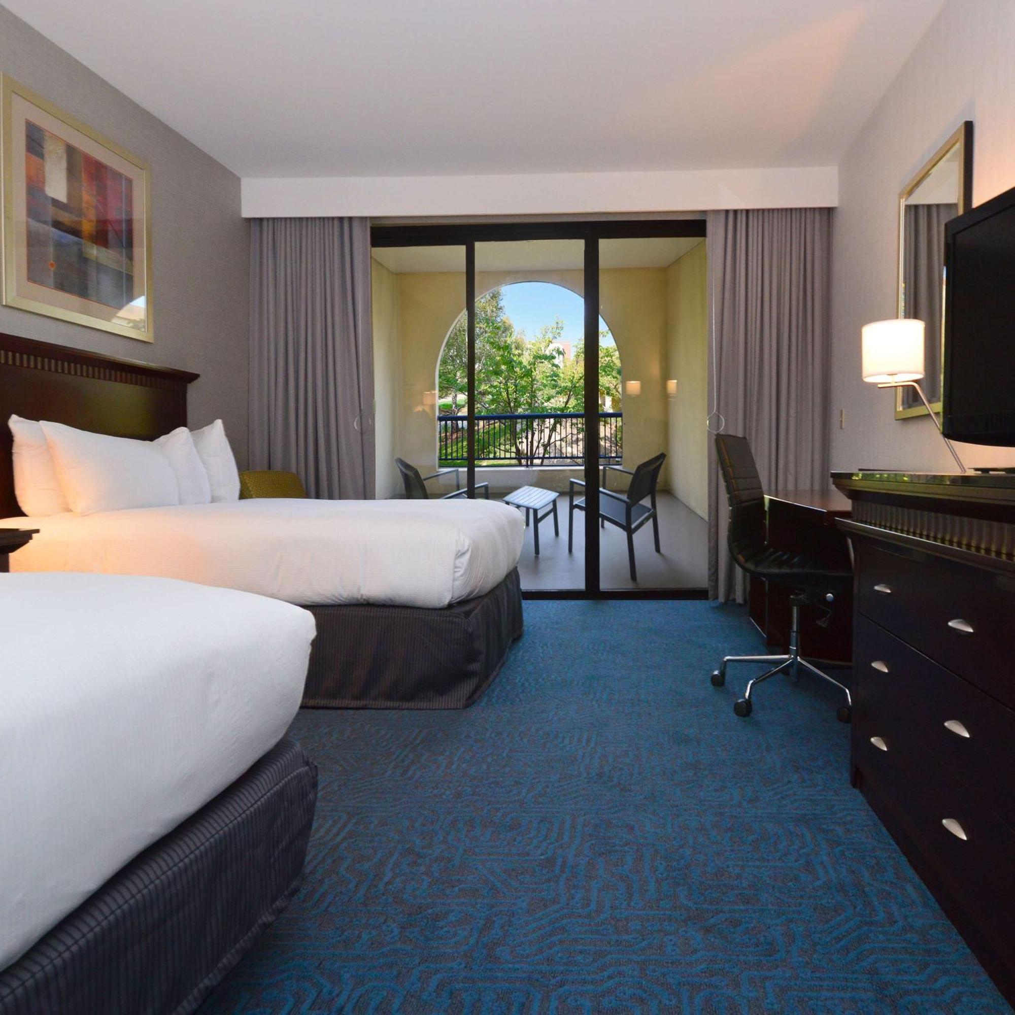 Готель Doubletree By Hilton Newark-Fremont Екстер'єр фото