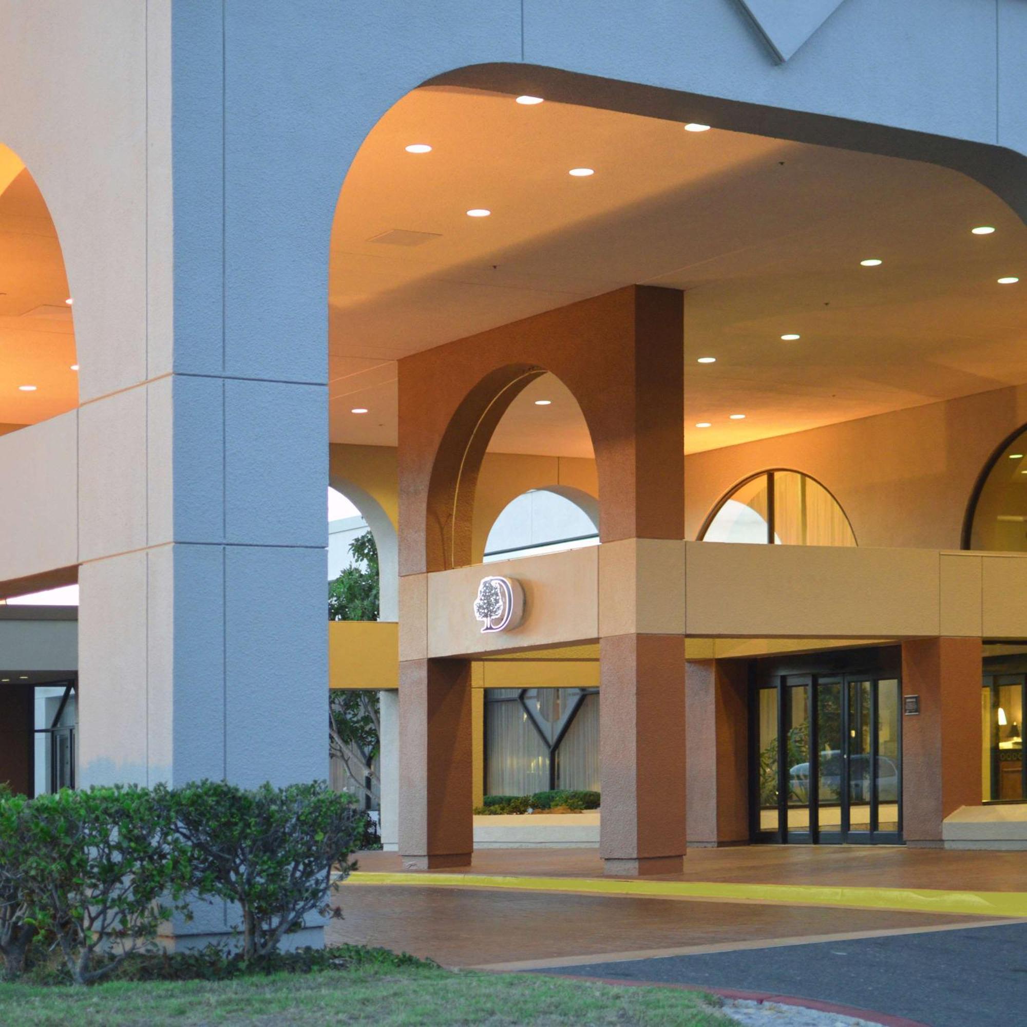 Готель Doubletree By Hilton Newark-Fremont Екстер'єр фото